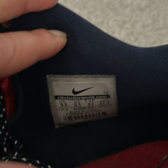 Nike Max Lebron 11 Low Top Independence Day 2014 Univers Red Men’s Size 9.5 EUC - Picture 9 of 11